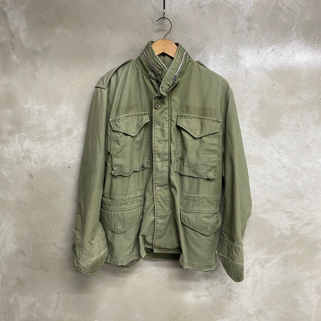 [ ONLY ONE ! ] US ARMED FORCES M-65 FIELD JACKET / U.S.MILITARY