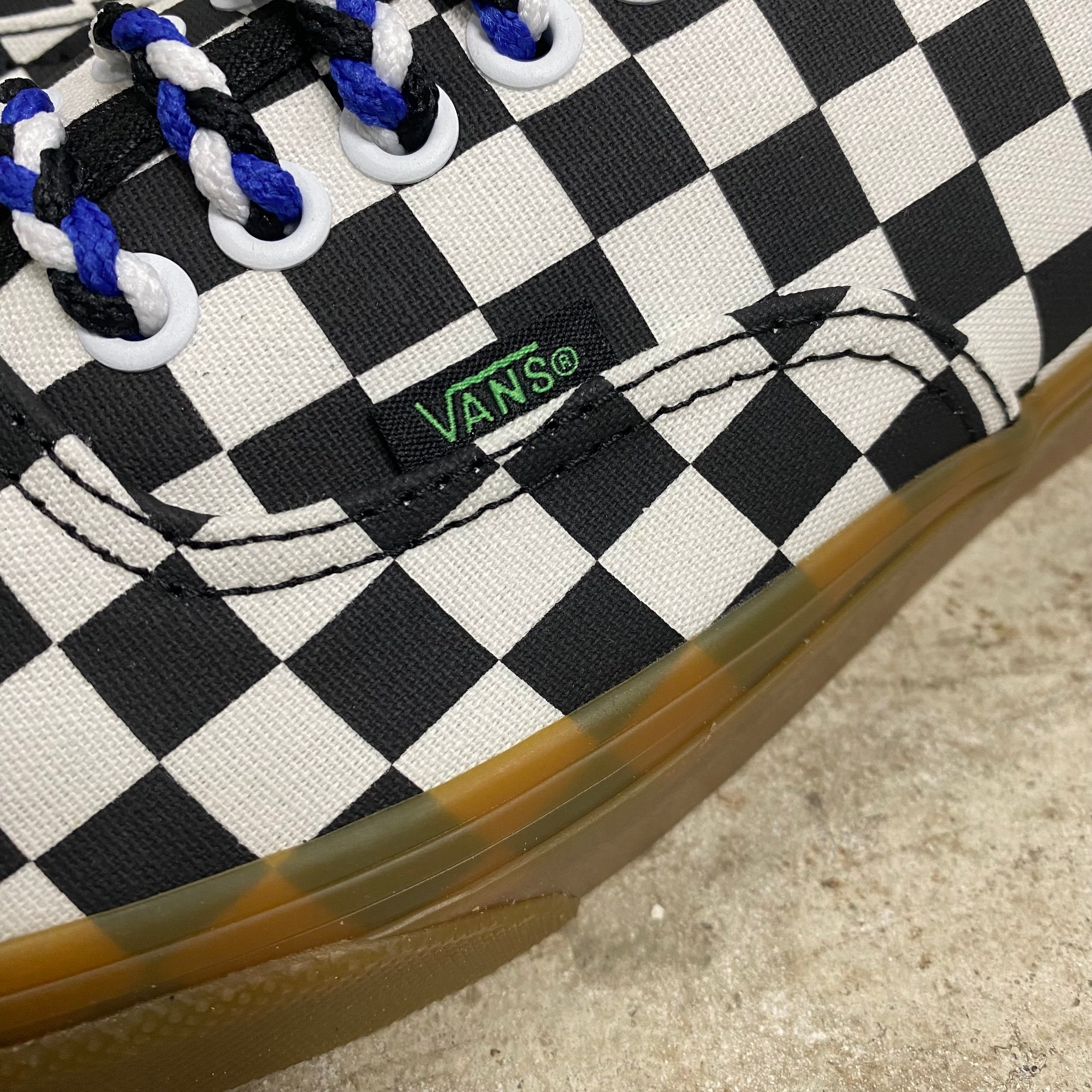 Authentic ' CHECKERBOARD  ' -VANS CLASSIC LINE-