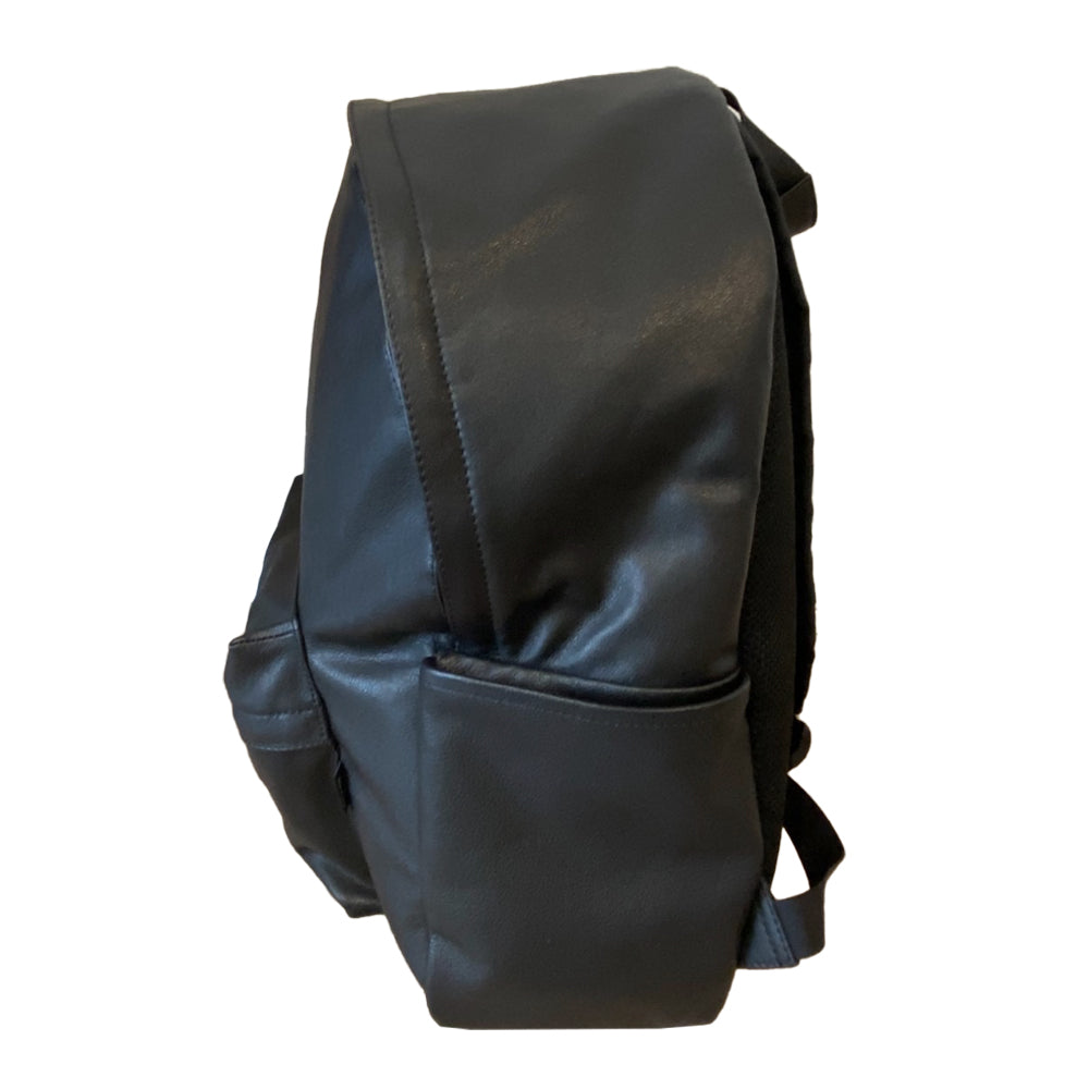 LEATHER BACKPACK / PACKING