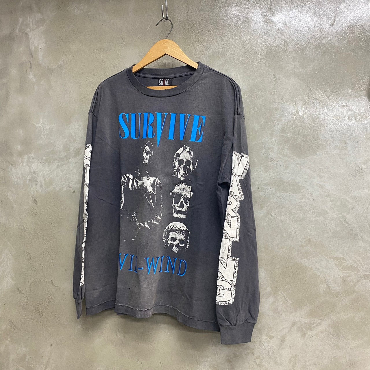 SAINT MICHAEL LONG SLEEVE T-SHIRT ' SURVIVE ' / Saint Michael