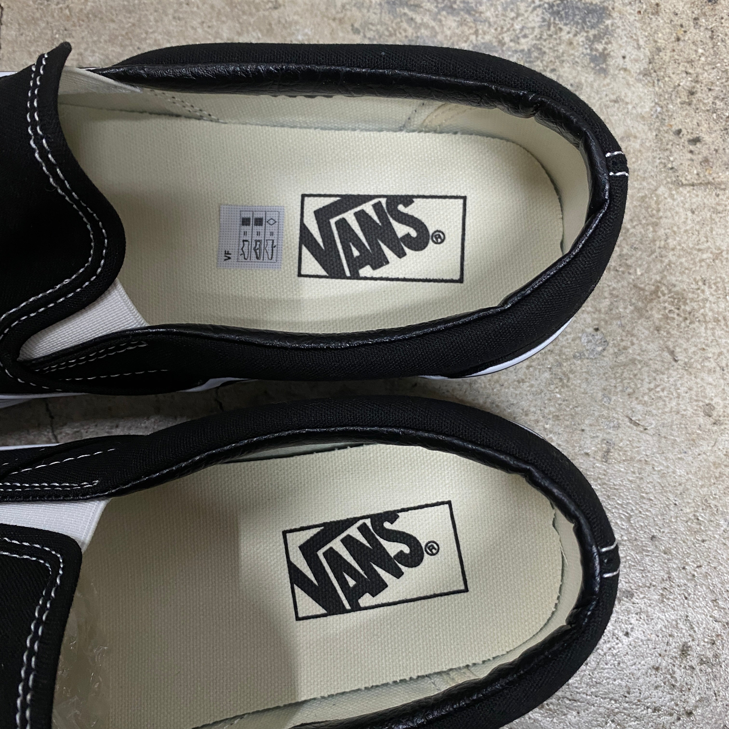 Classic Slip-On ' CANVAS ' -VANS CLASSIC LINE-