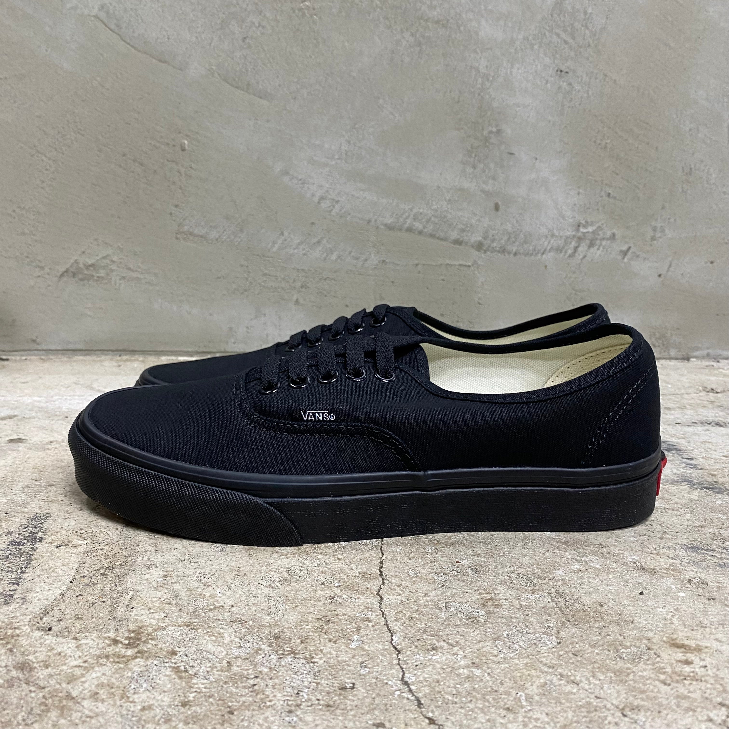 Authentic -VANS CLASSIC LINE-