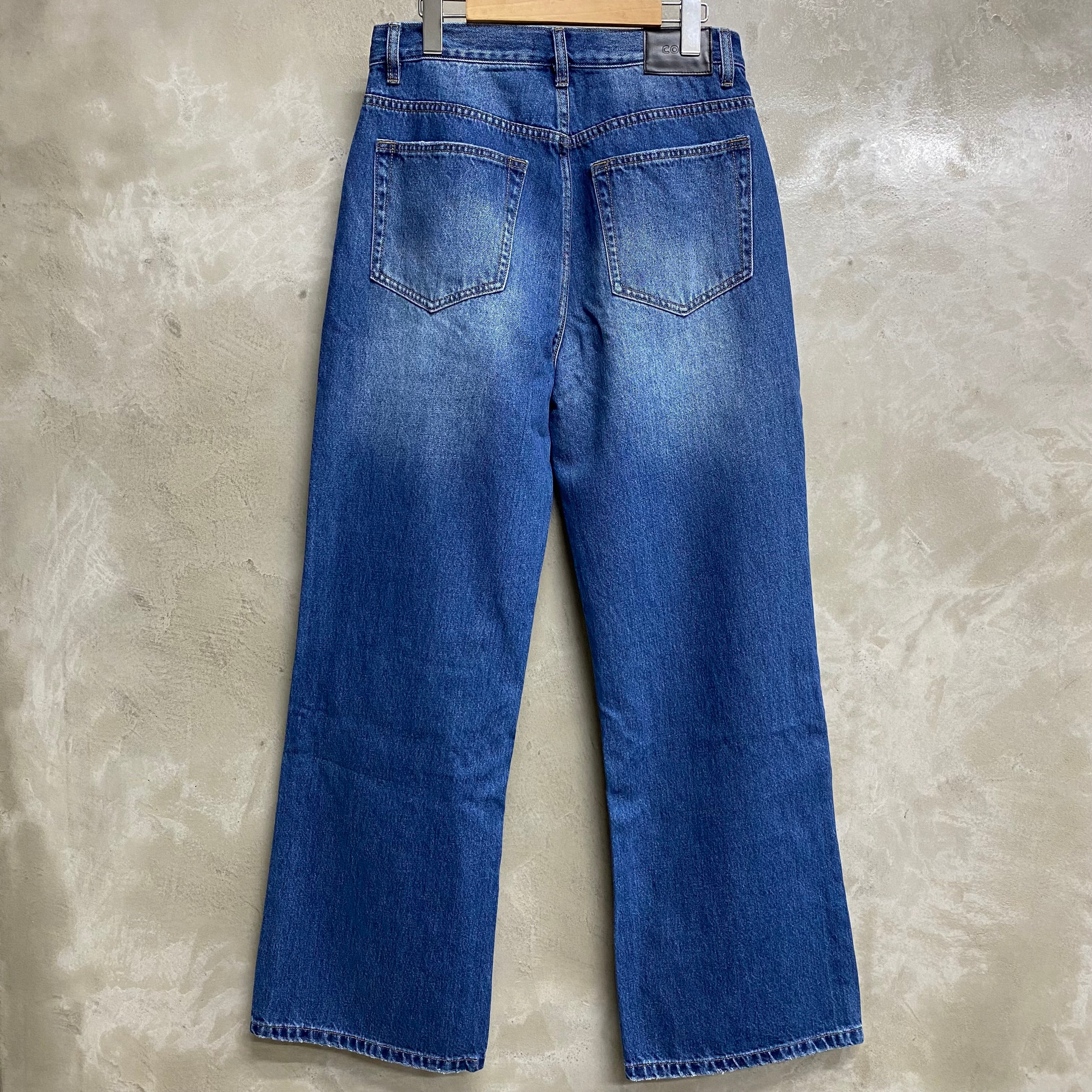 INDIGO WASHED DESTORYED BREAK CUT  FLARED JEANS / CODA