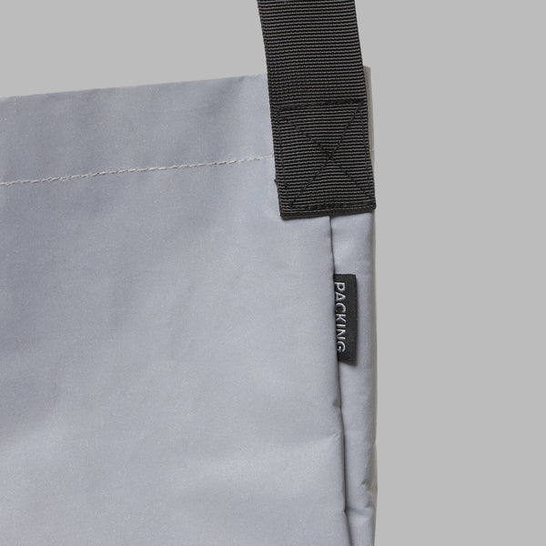 REFLECTIVE SHOULDER BAG / PACKING