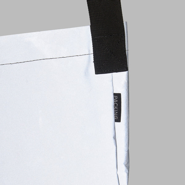 REFLECTIVE SHOULDER BAG / PACKING