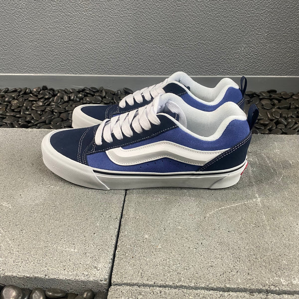 Knu Skool  -VANS CLASSIC LINE-