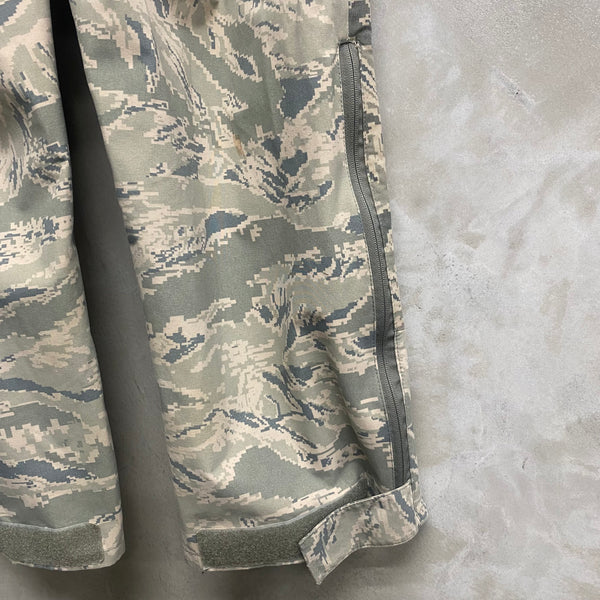 [ ONLY ONE ! ] US AIR FORCE  ECWCS GORE-TEX TROUSERS / US MILITARY