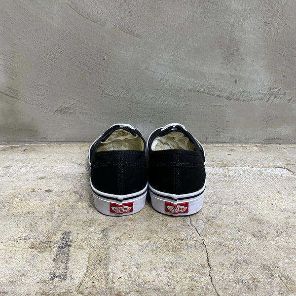 Authentic ' BARBED BLACK ' -VANS CLASSIC LINE-