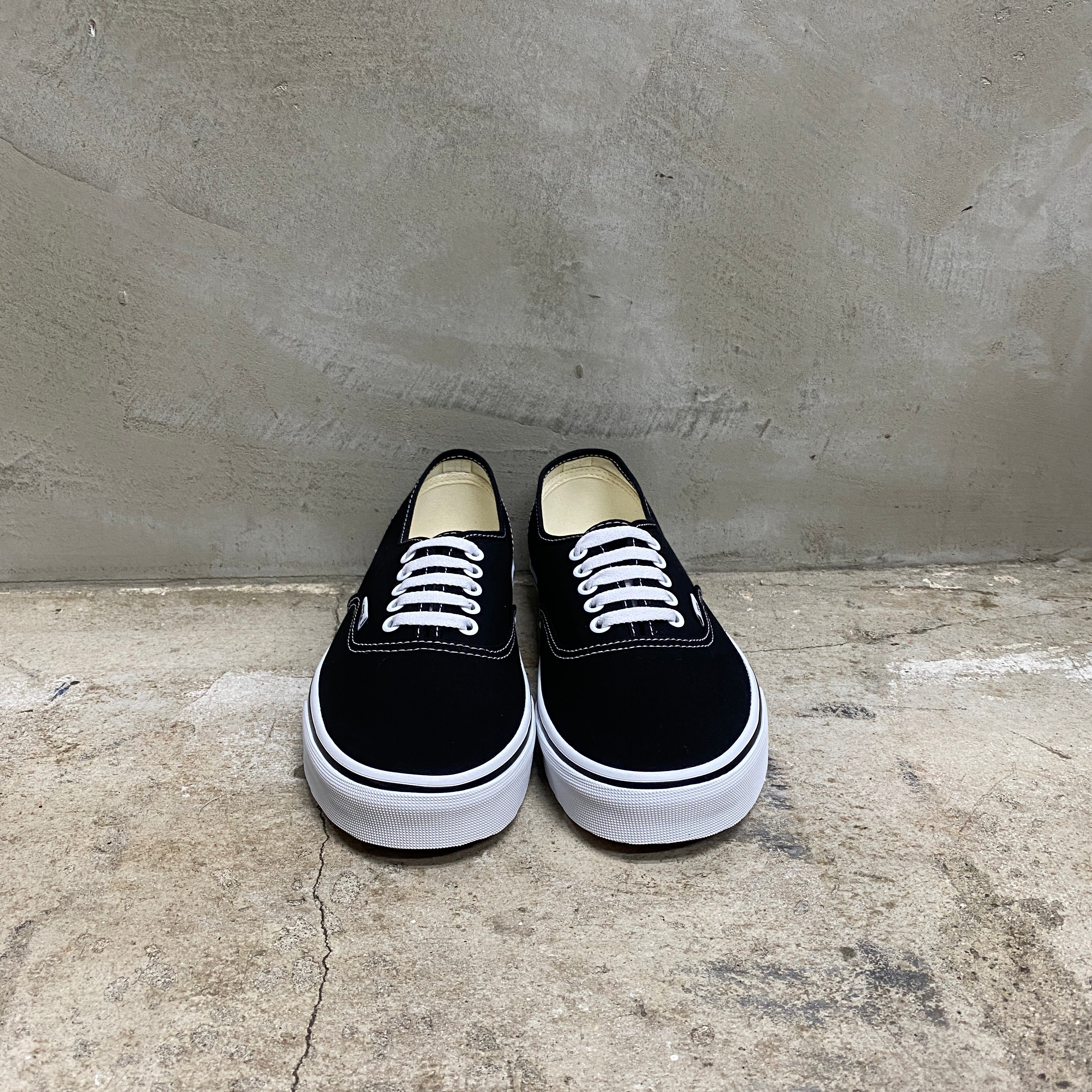 Authentic ' CANVAS ' -VANS CLASSIC LINE-