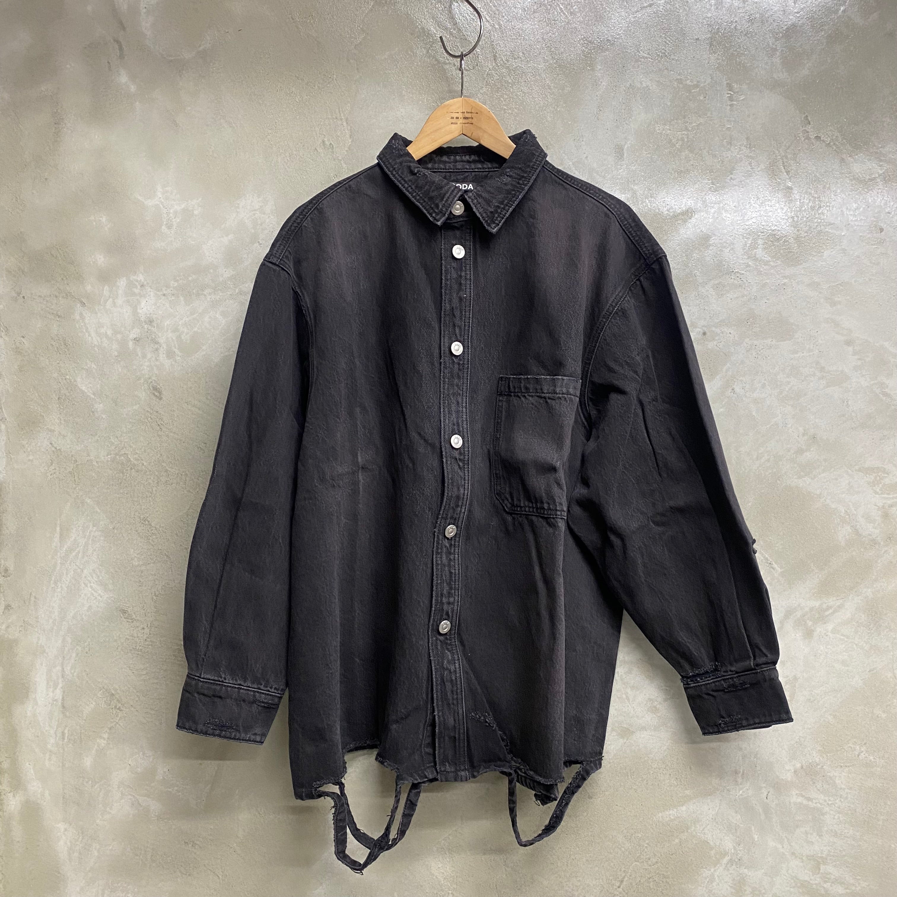 BLACK DESTROYED AGING OVERSIZED DENIM SHIRT / CODA