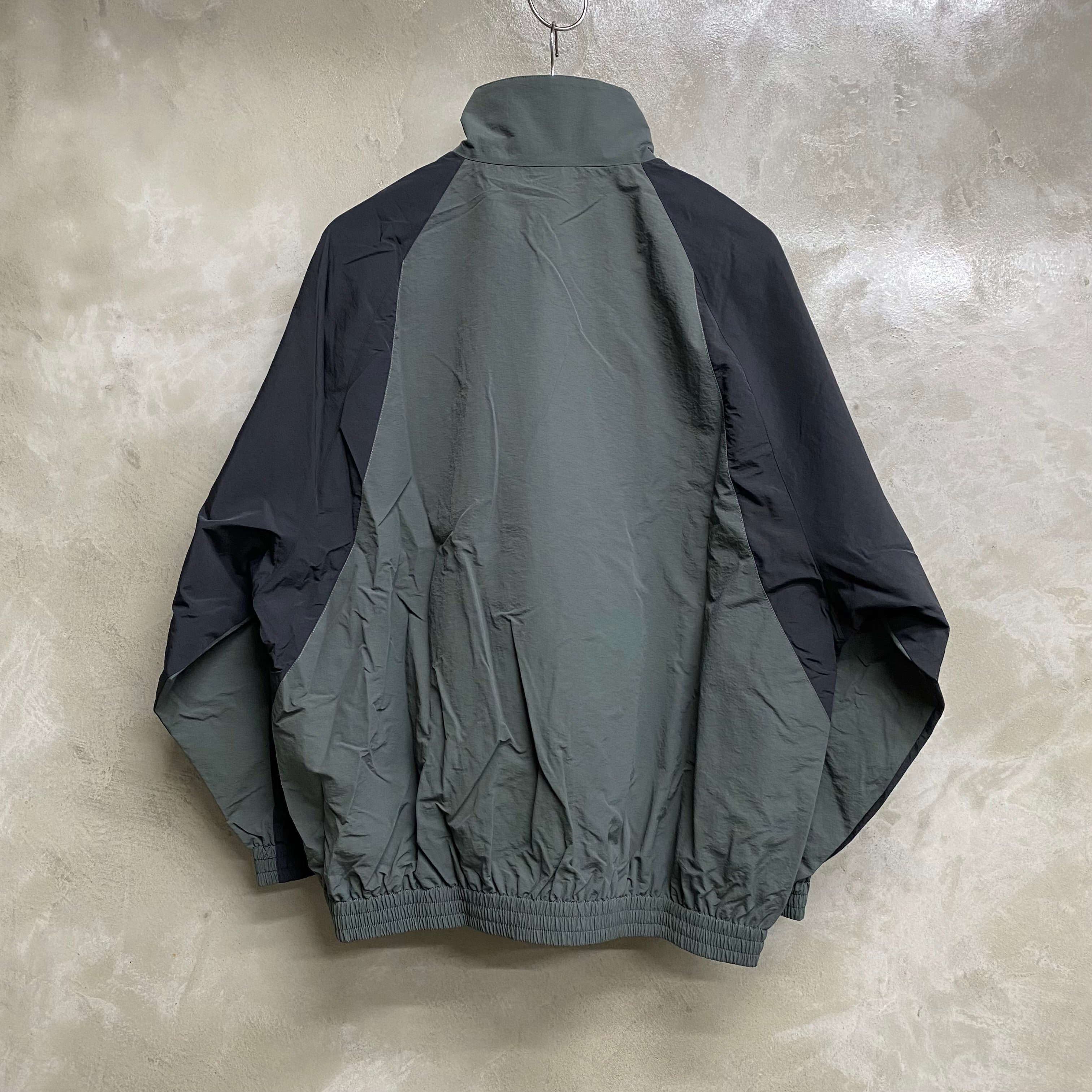 GREY NYLON ALL WEATHER PRO SPORTS JACKET / CODA