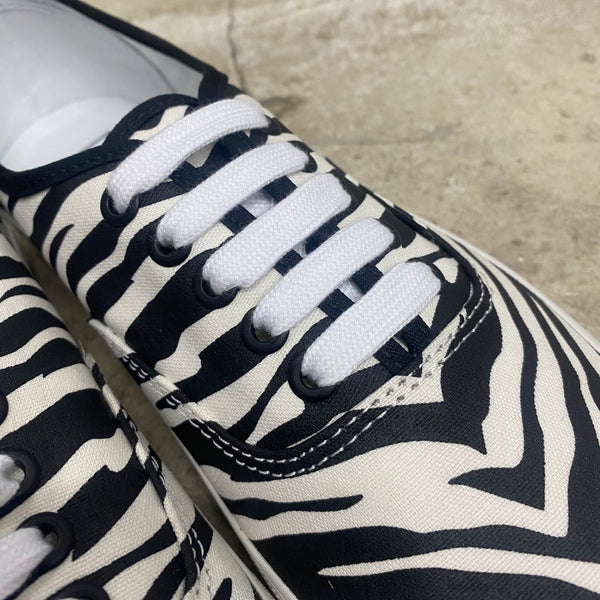 Authentic ' CANVAS ' -VANS CLASSIC LINE-