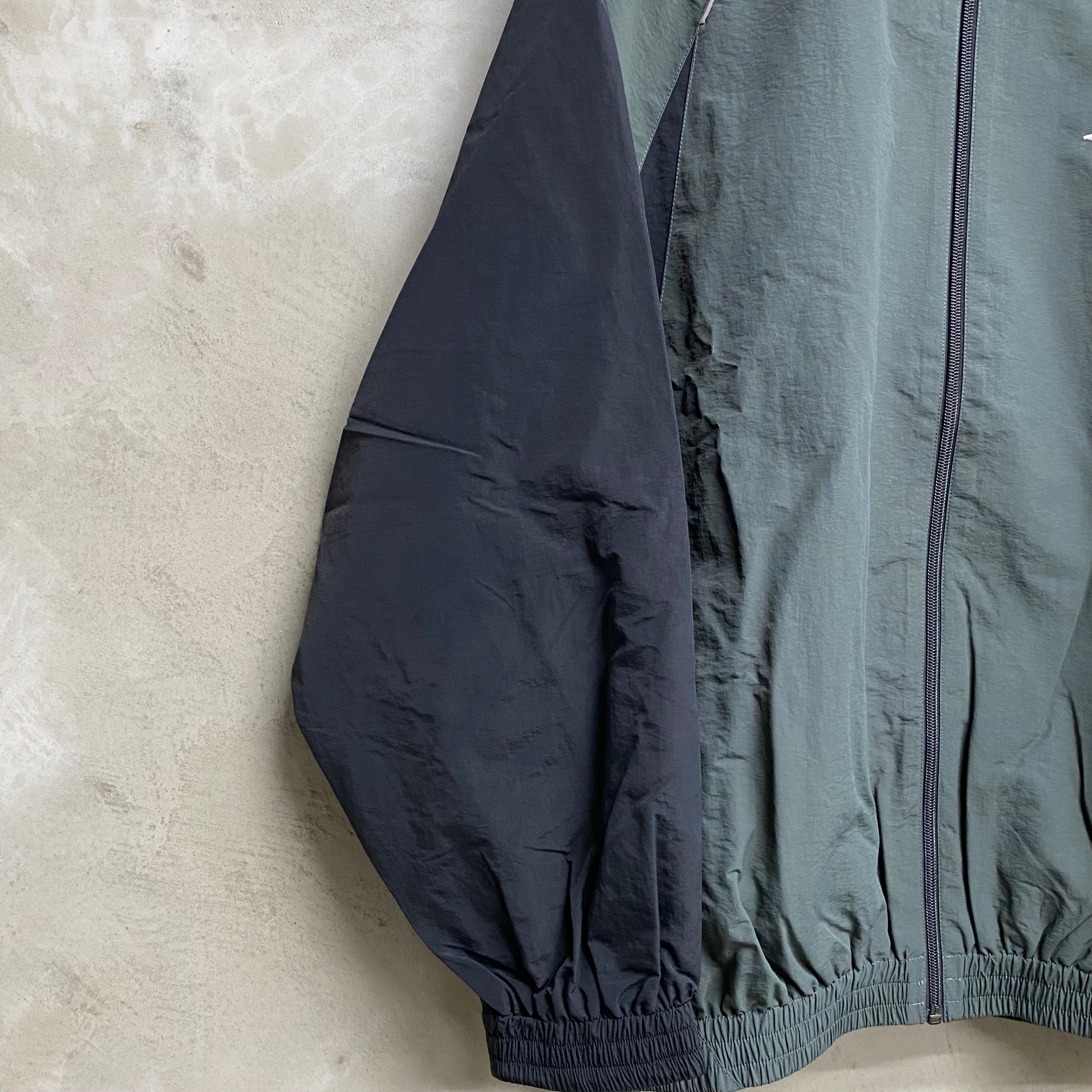 GREY NYLON ALL WEATHER PRO SPORTS JACKET / CODA