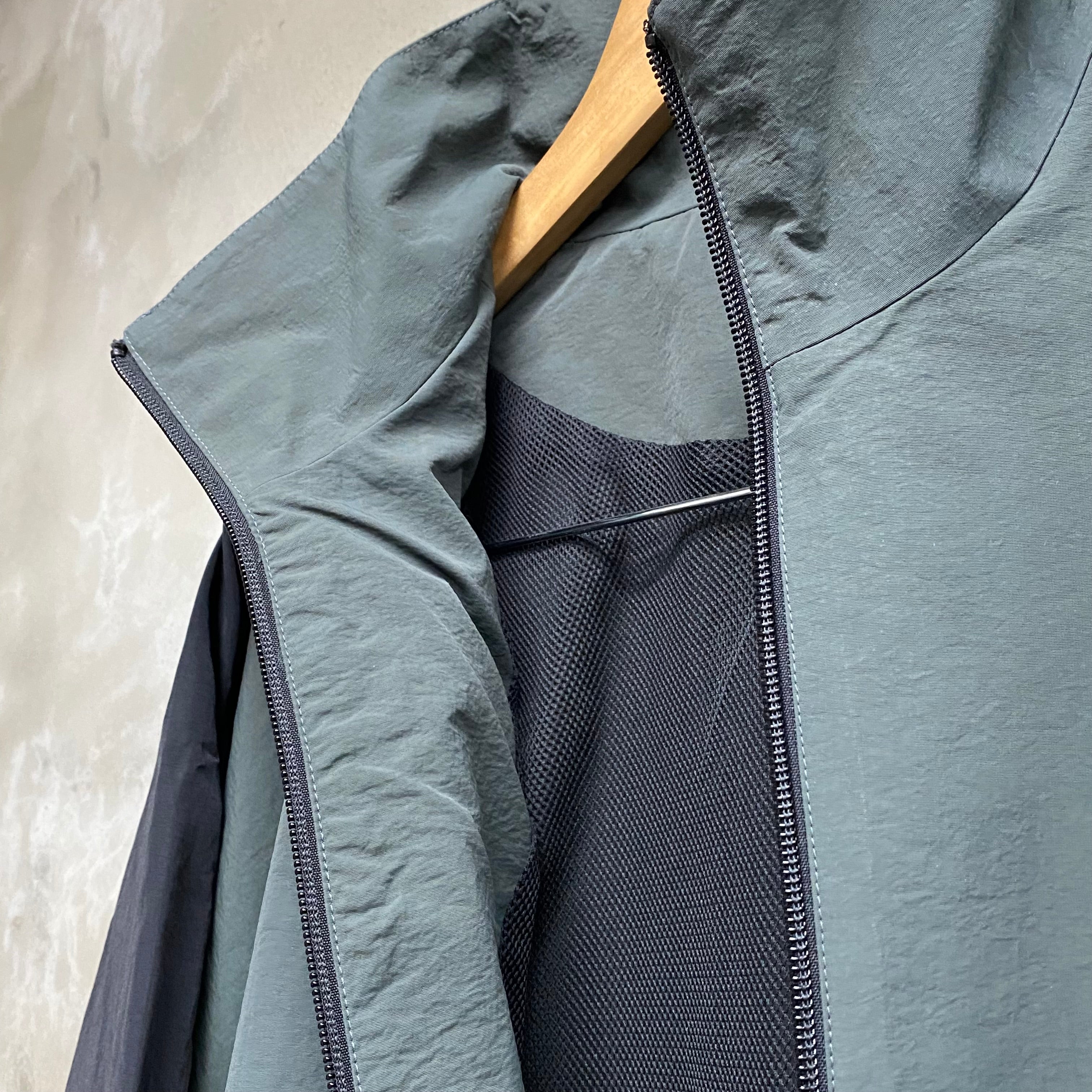 GREY NYLON ALL WEATHER PRO SPORTS JACKET / CODA