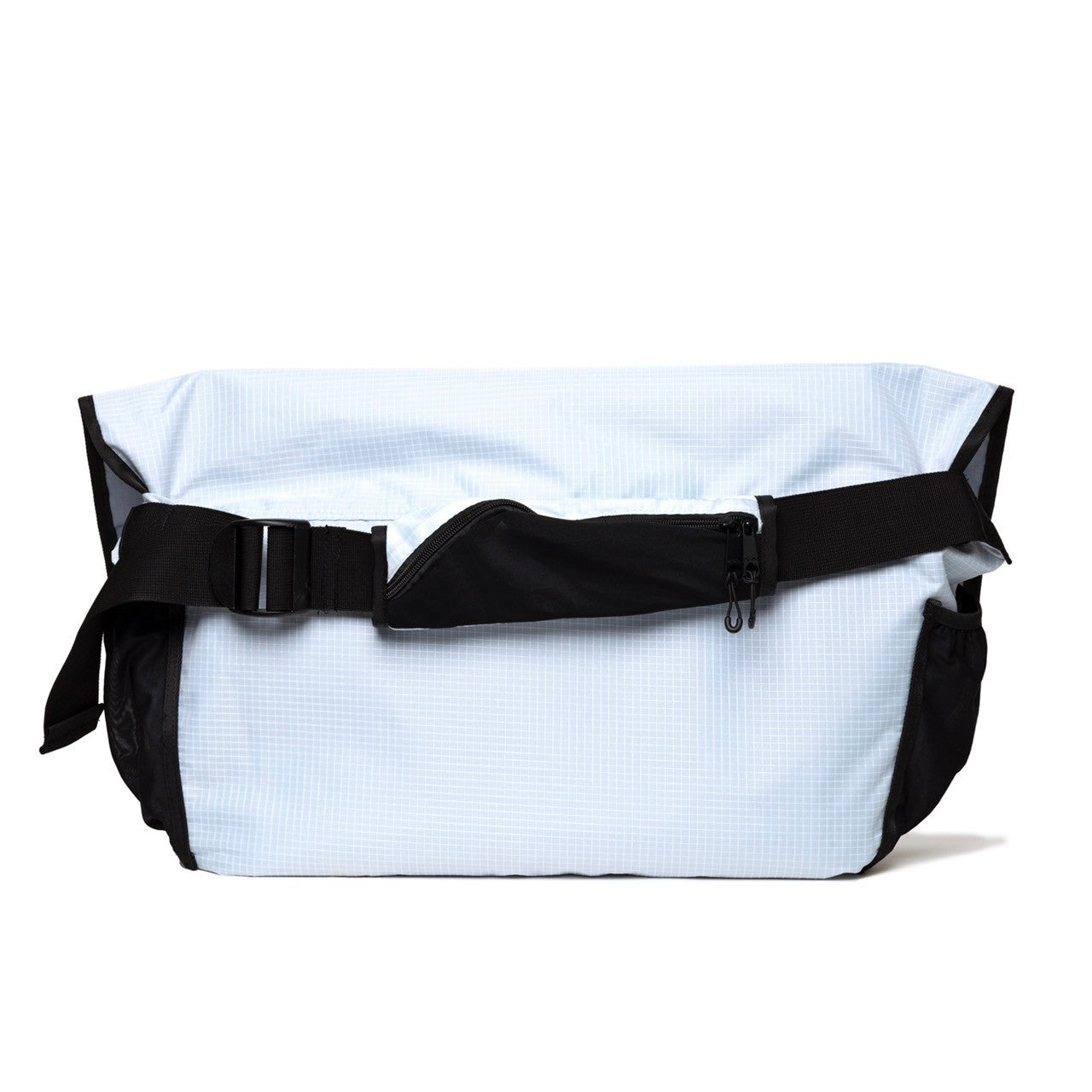 TRAIL MESSENGER BAG / PACKING