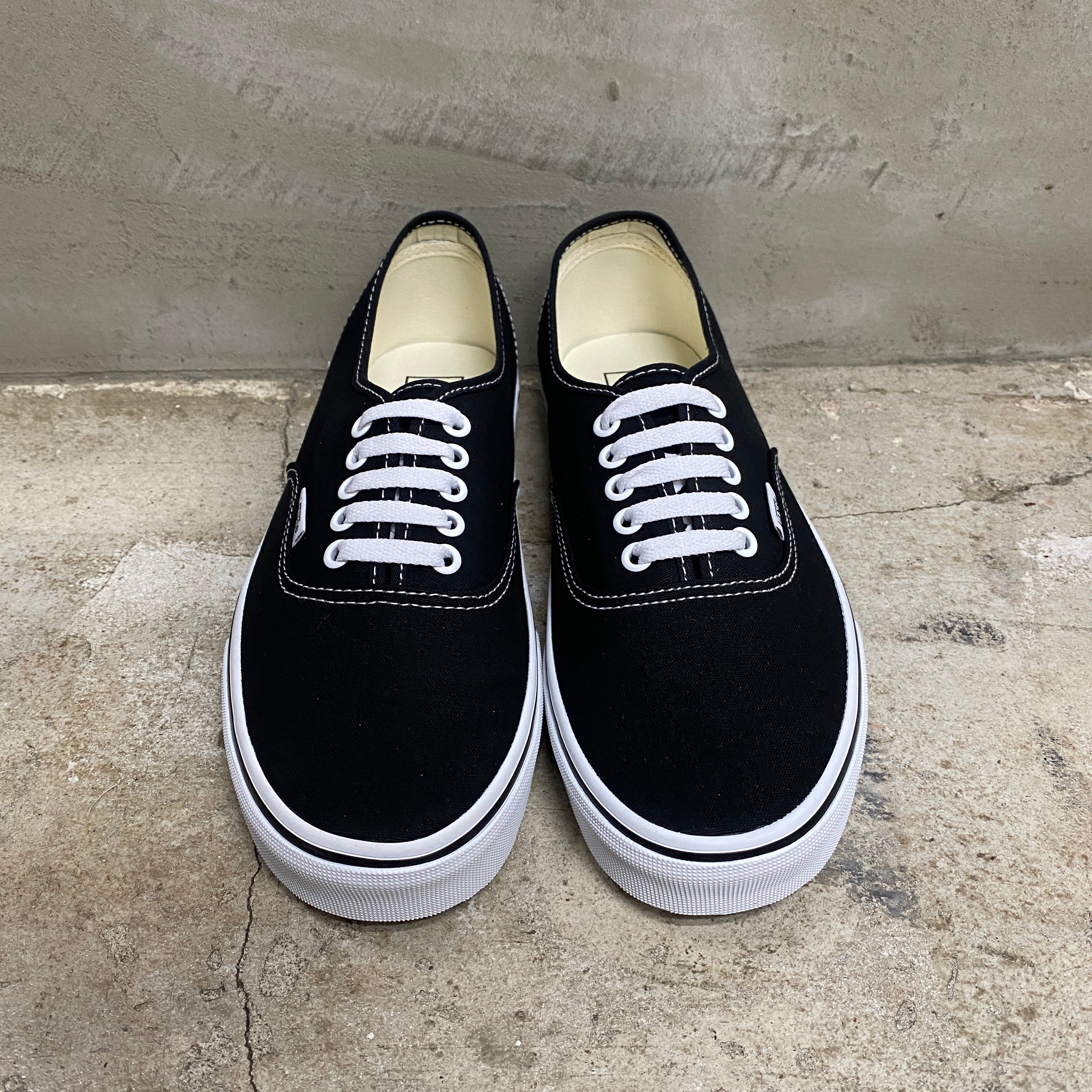 Authentic ' CANVAS ' -VANS CLASSIC LINE-