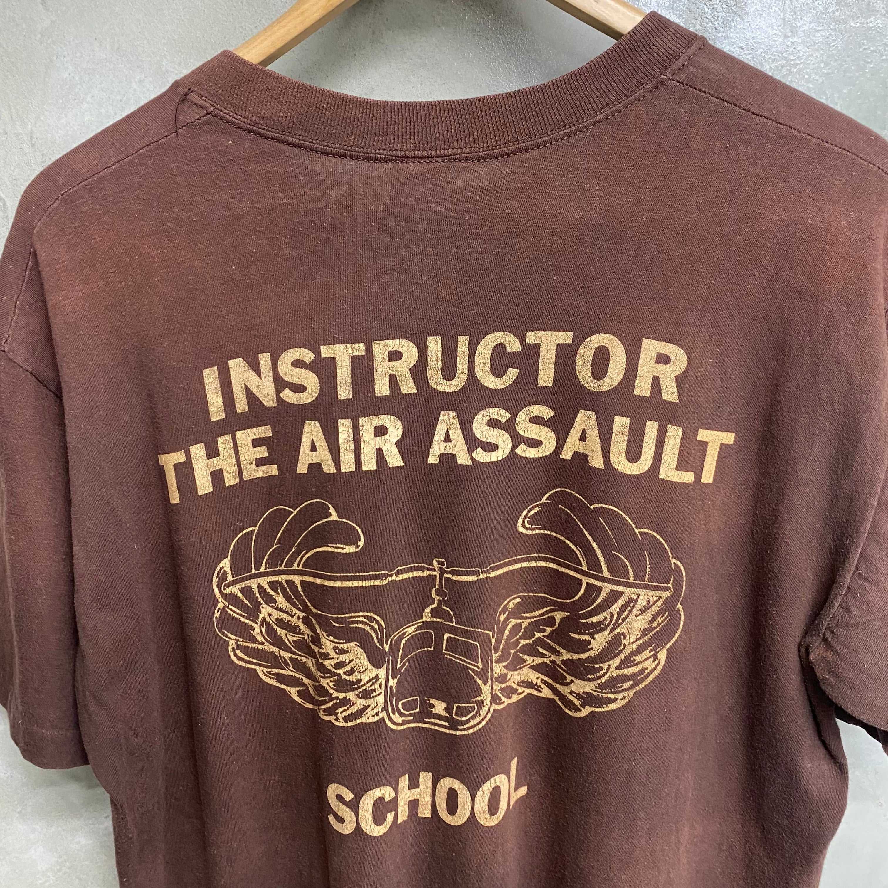 [ ONLY ONE ! ] INSTRUCTOR THE AIR ASSAULT SCHOOL SHORT SLEEVE T-SHIRT/ Mr.Clean Select