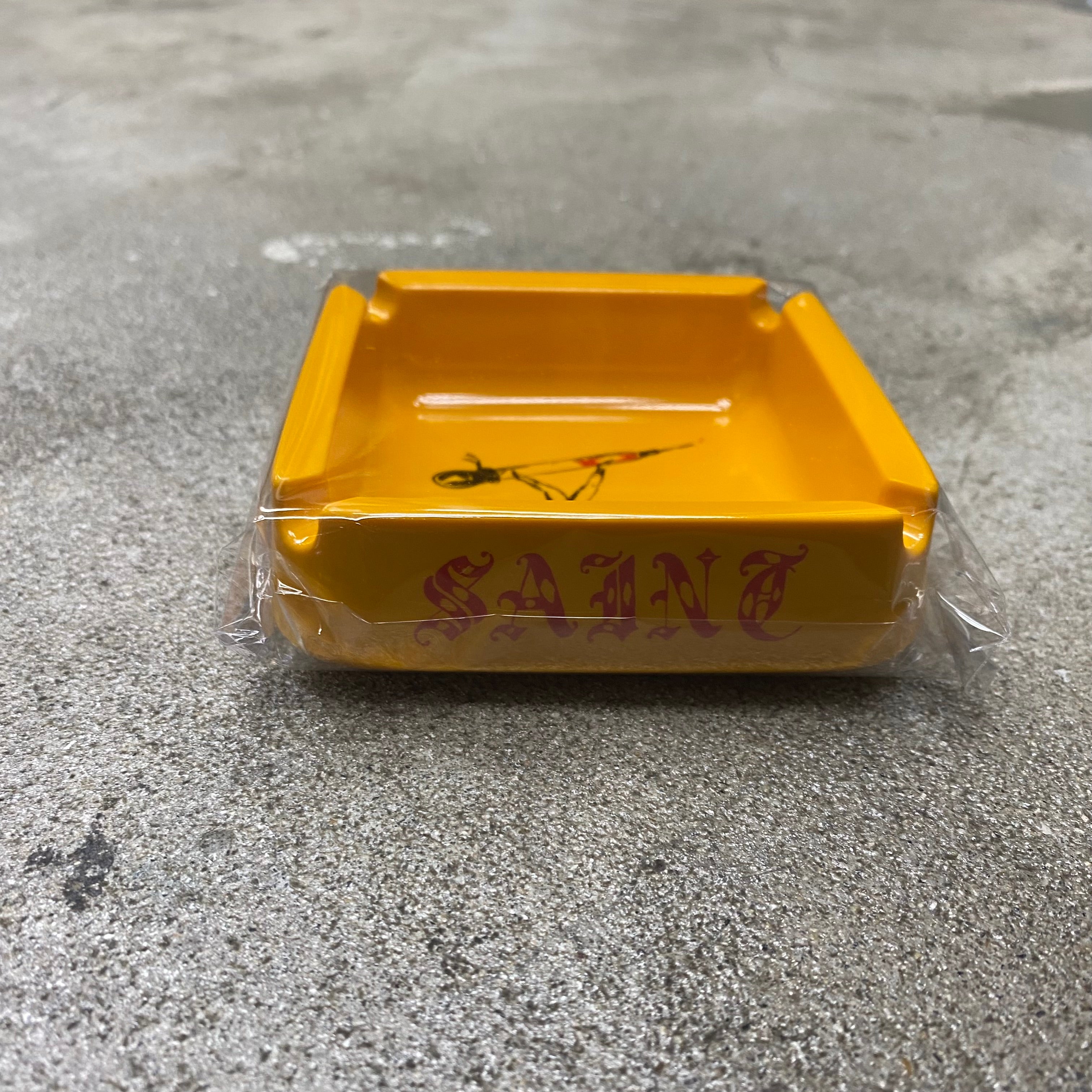 SAINT Mxxxxxx × Alexis Ross ASHTRAY  ' DRAWING ' - COLLABORATION - / Saint Michael