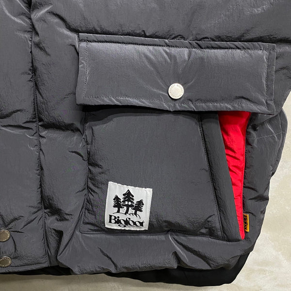 BIGFOOT TRACKING PROJECT SUNBURST PUFFER VEST / BIGFOOT TRACKING PROJECT
