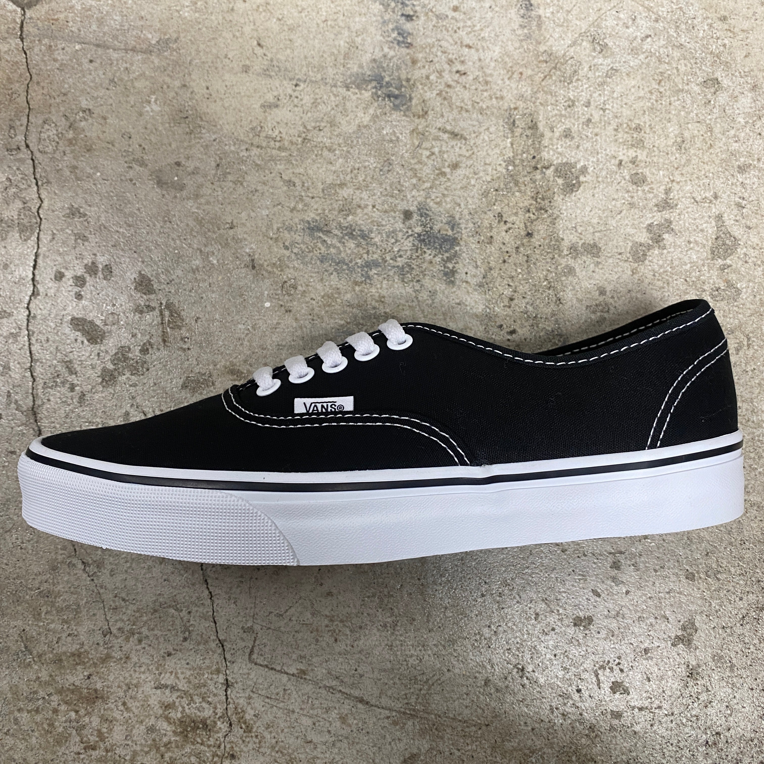 Authentic ' CANVAS ' -VANS CLASSIC LINE-