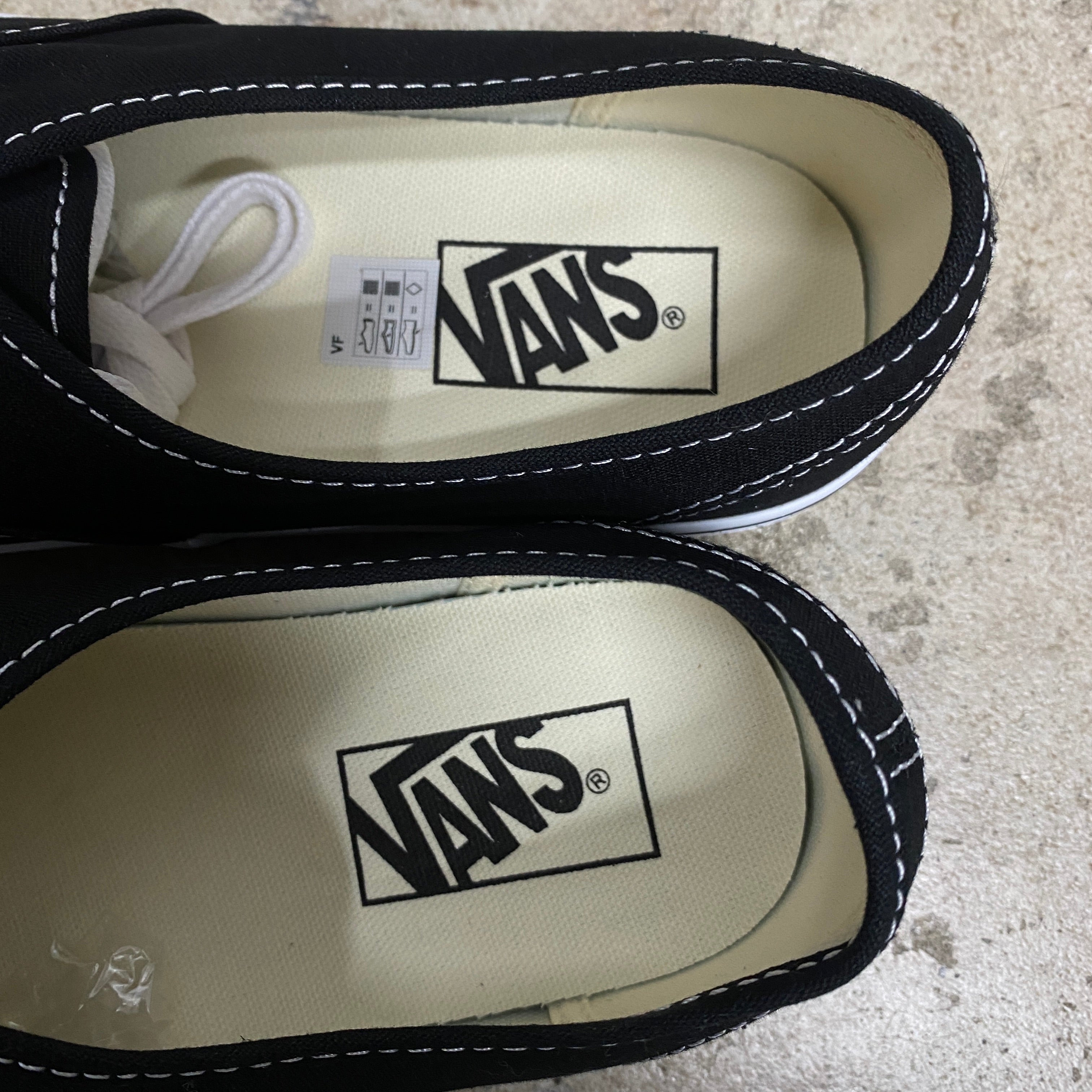 Authentic ' CANVAS ' -VANS CLASSIC LINE-