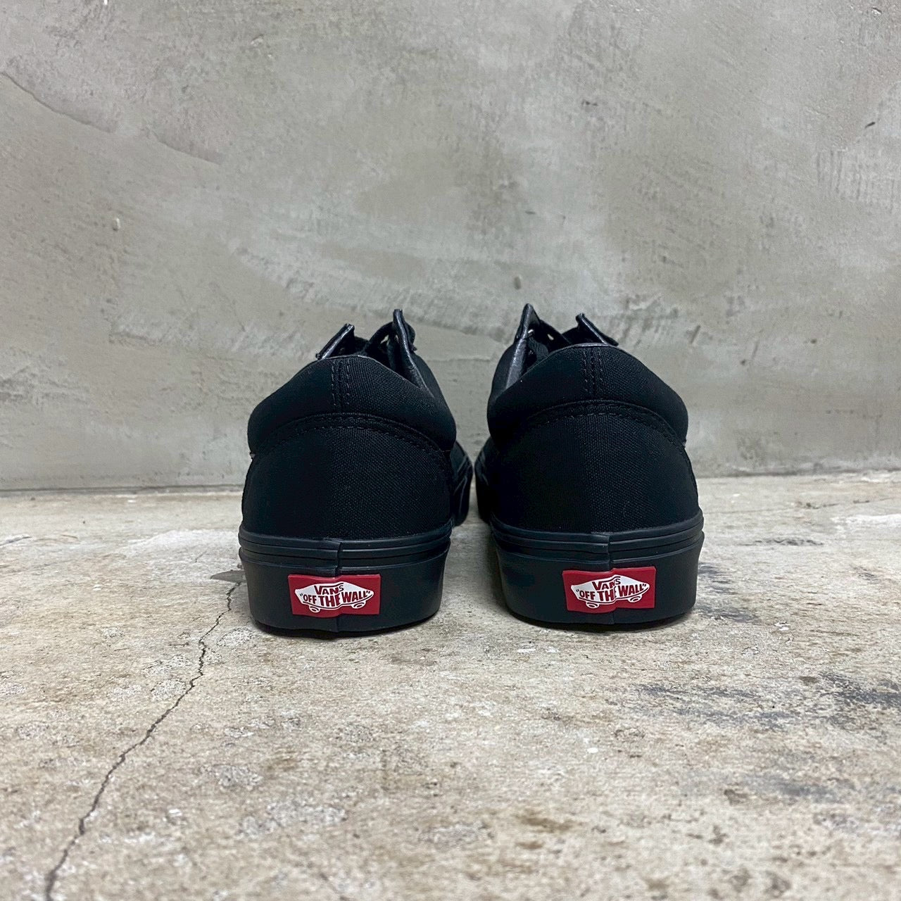 Old Skool " BLACK SOLE " -VANS CLASSIC LINE-