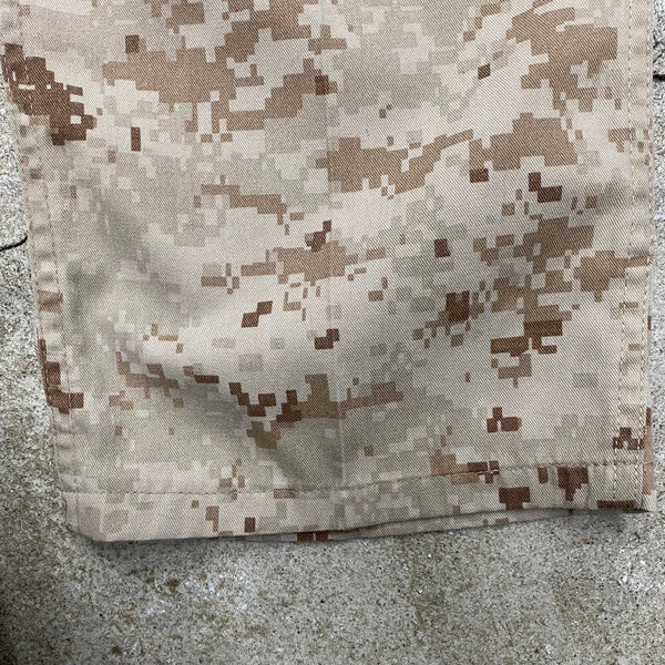 [ ONLY ONE ! ] USMC  MARPAT TROUSERS / US MILITARY