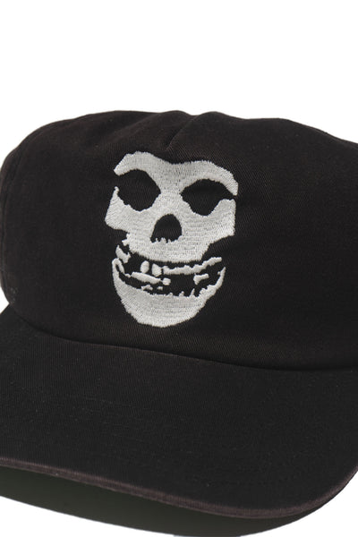 Skull face 5pannel cap (Faded black) / THE GEEKS
