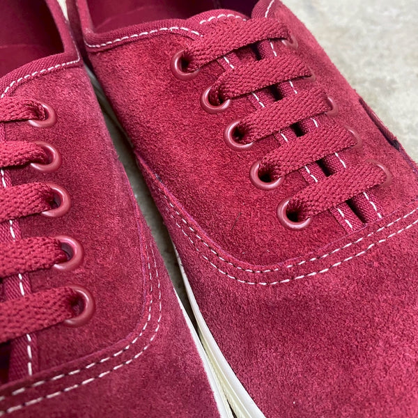 Authentic ' BASICS BORDEAUX ' -VANS CLASSIC LINE-