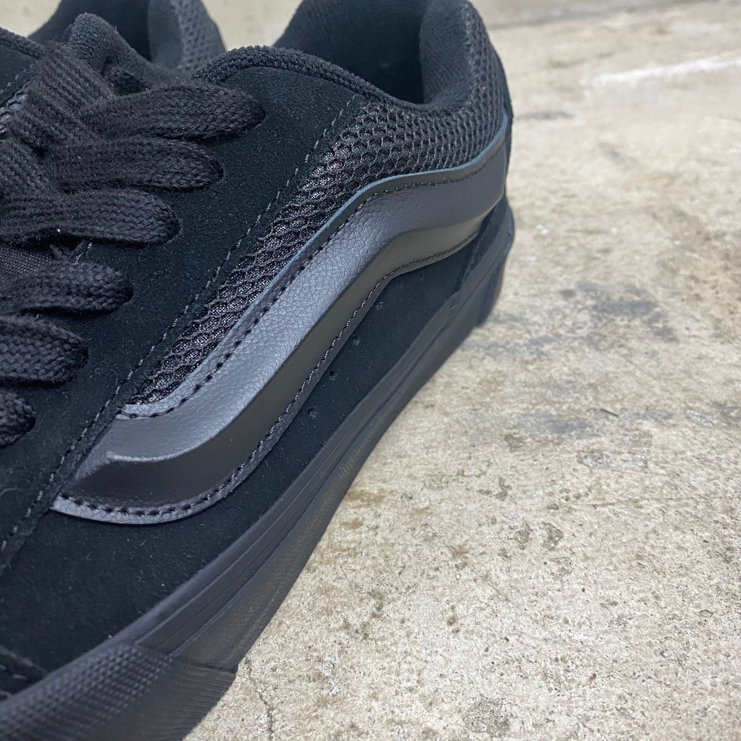 Knu Skool  -VANS CLASSIC LINE-