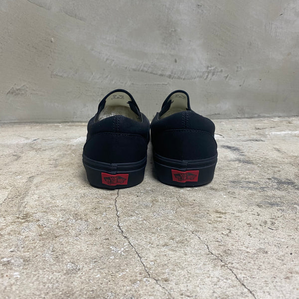 Classic Slip-On 'CANVAS' -VANS CLASSIC LINE-
