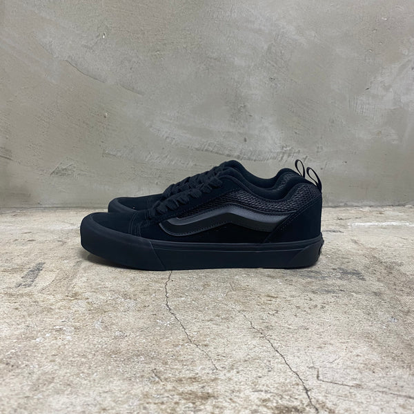 Knu Skool  -VANS CLASSIC LINE-