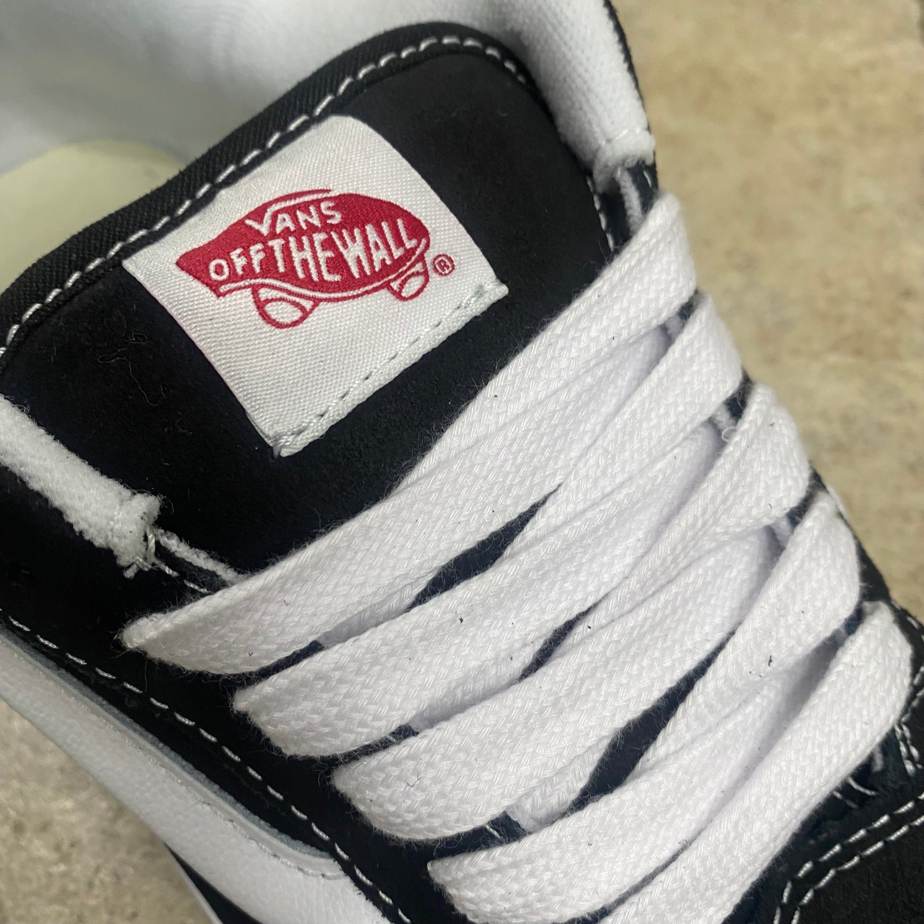 Knu Skool  -VANS CLASSIC LINE-