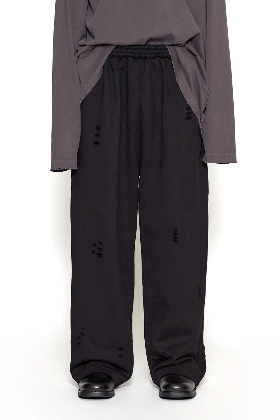 BLACK WASHED AGING GRAFFITI PRINTED SWEATPANTS / CODA