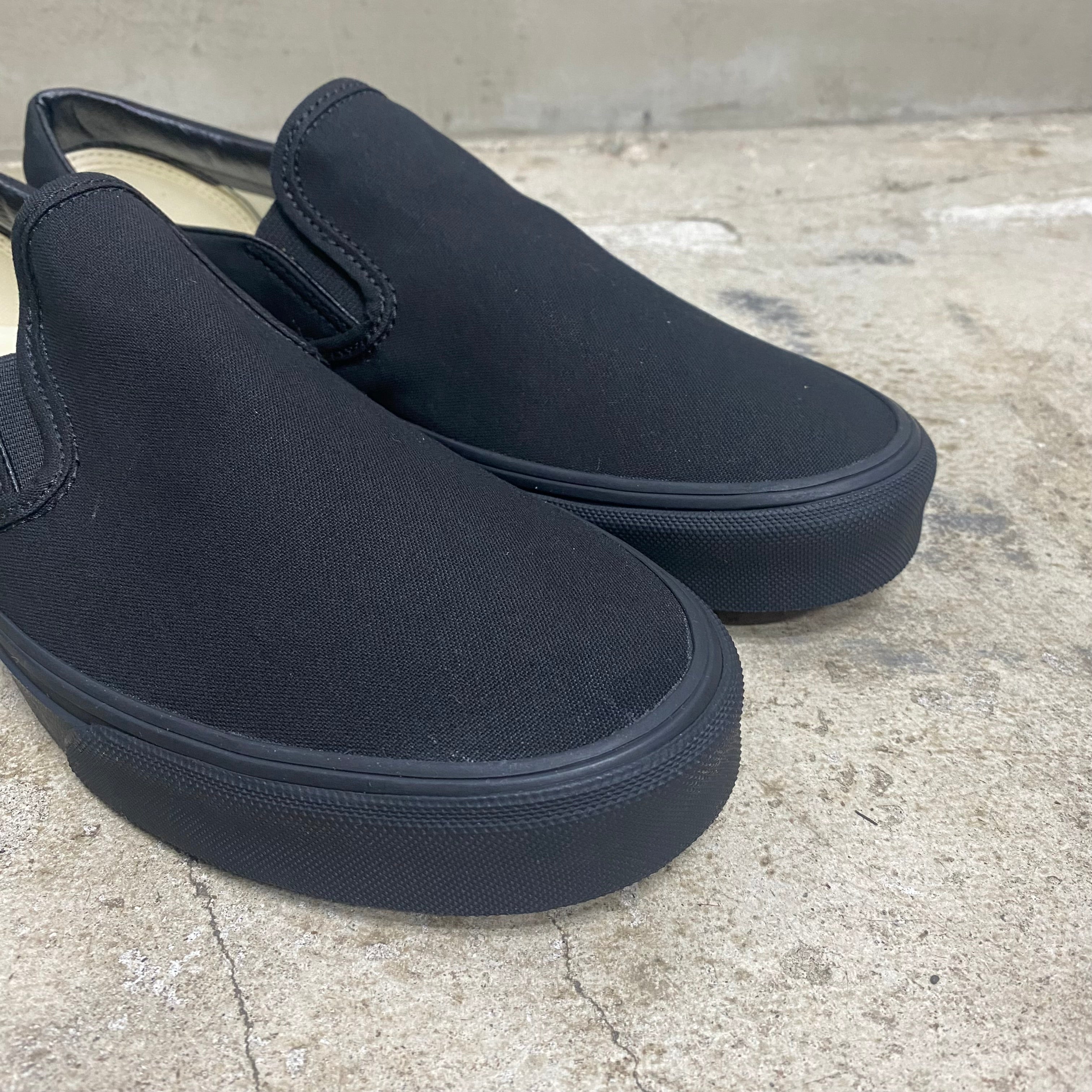 Classic Slip-On 'CANVAS' -VANS CLASSIC LINE-