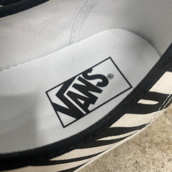 Authentic ' CANVAS ' -VANS CLASSIC LINE-