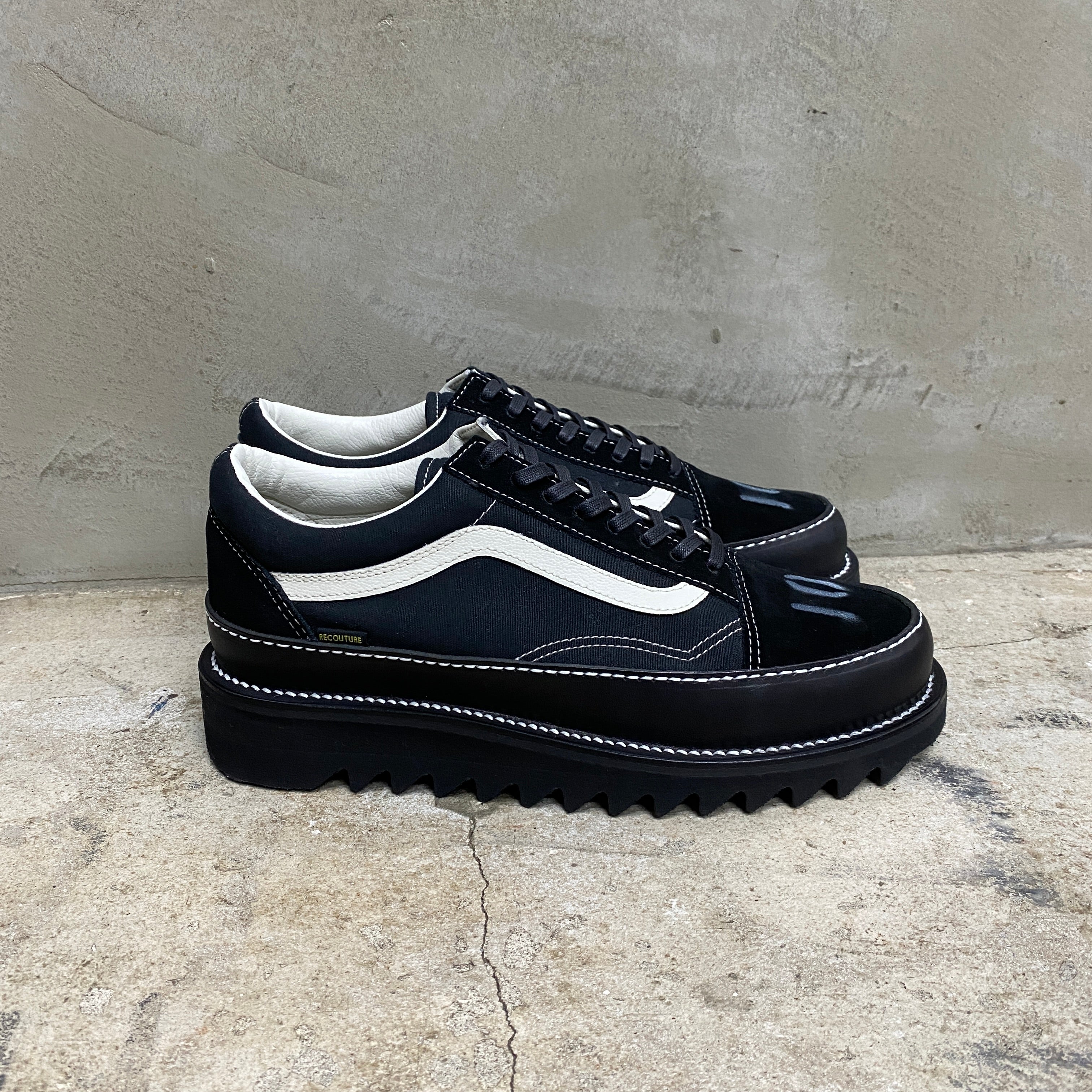 CUSTOM OLD SKOOL SHARK SOLE -RECOUTURE × VANS × ANEX-