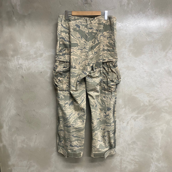 [ ONLY ONE ! ] US AIR FORCE  ECWCS GORE-TEX TROUSERS / US MILITARY