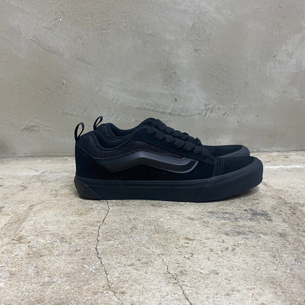 Knu Skool  -VANS CLASSIC LINE-
