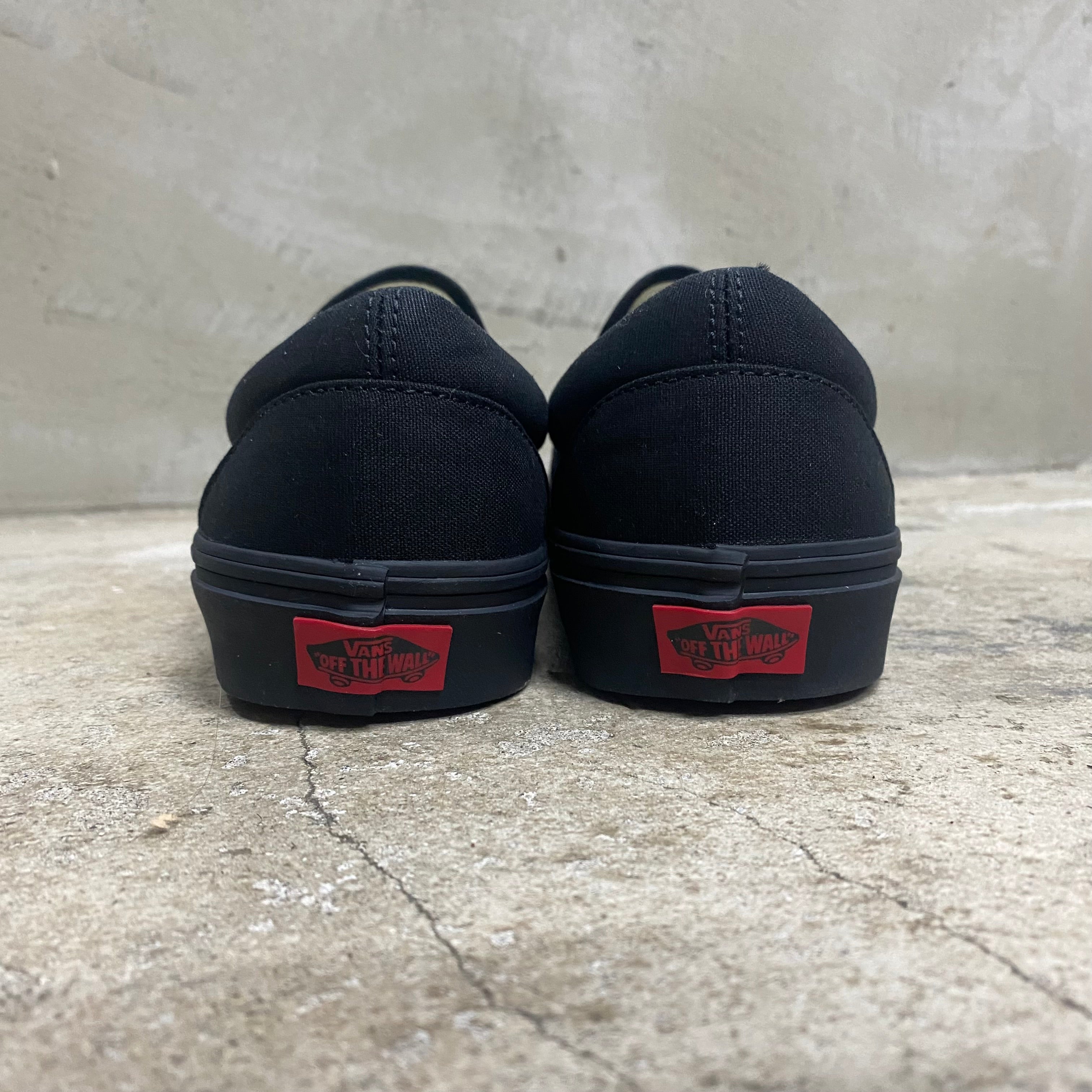 Classic Slip-On 'CANVAS' -VANS CLASSIC LINE-