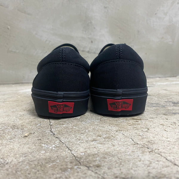 Classic Slip-On 'CANVAS' -VANS CLASSIC LINE-