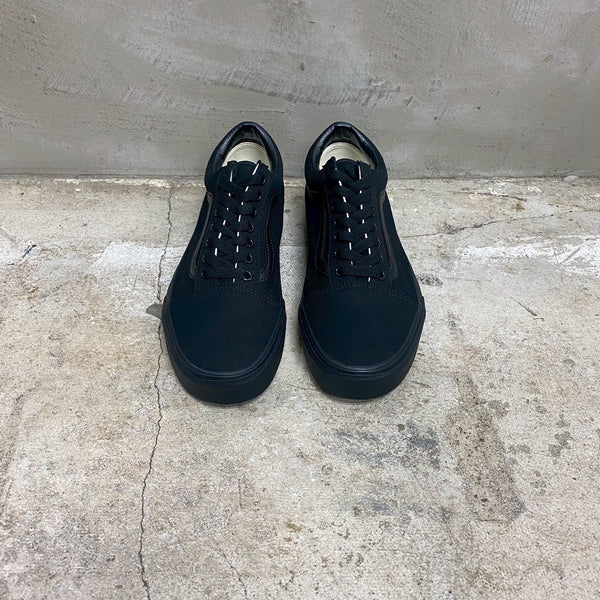 [ FINAL ONE ! ] Old Skool " BLACK SOLE " -VANS CLASSIC LINE-