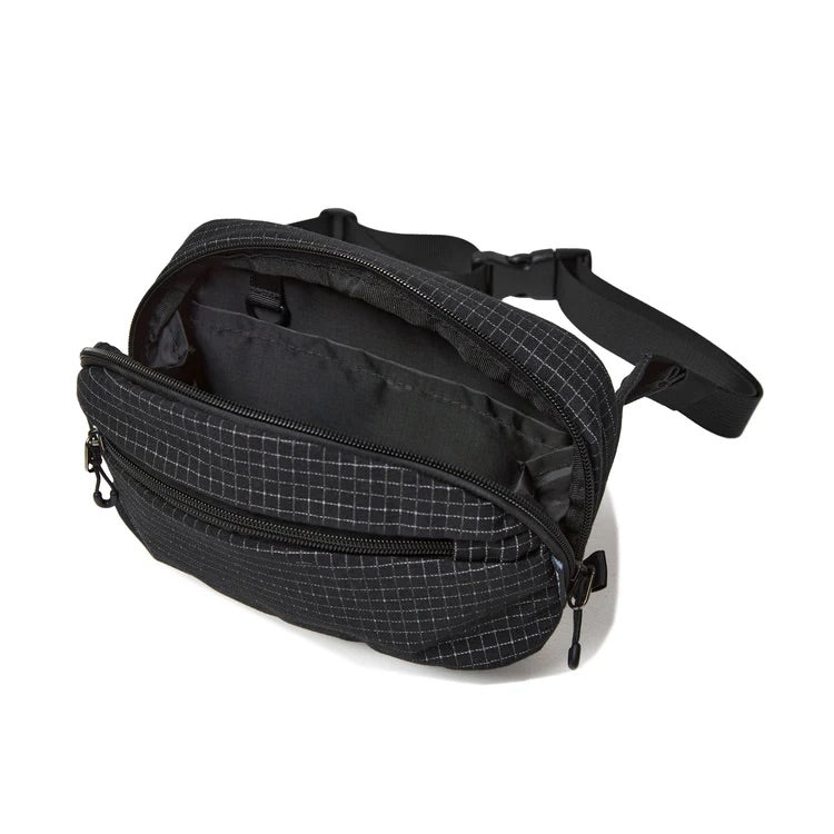 PA‐053 REFLECTIVE WAIST BAG  / PACKING