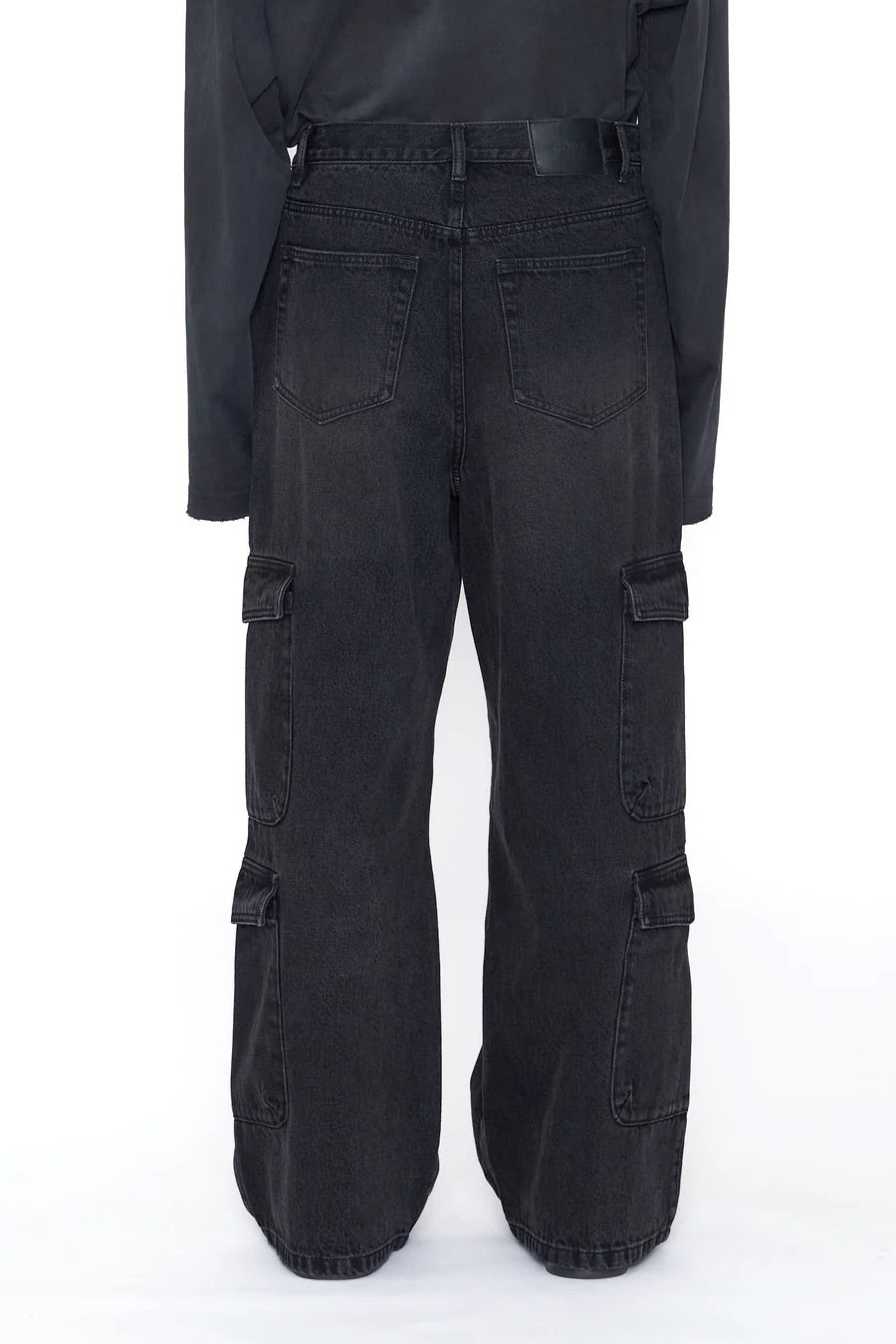 BLACK DENIM FLARED CUT CARGO PANTS / CODA