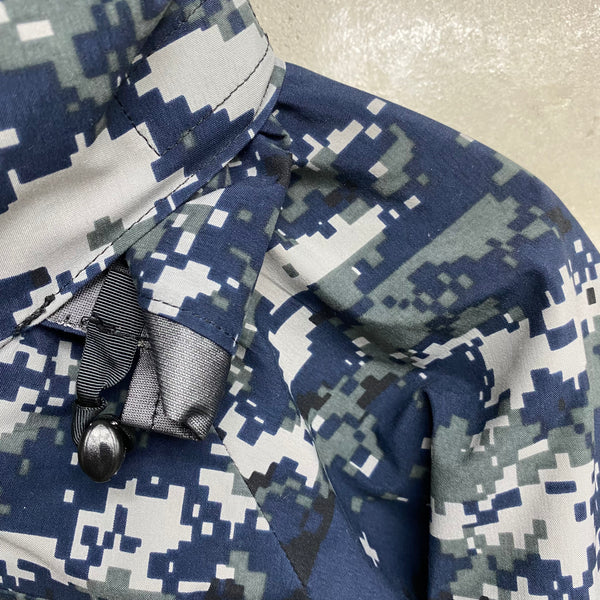 [ ONLY ONE ! ] US NAVY ECWCS GORE-TEX PARKA NWU  Gen2.  / US MILITARY