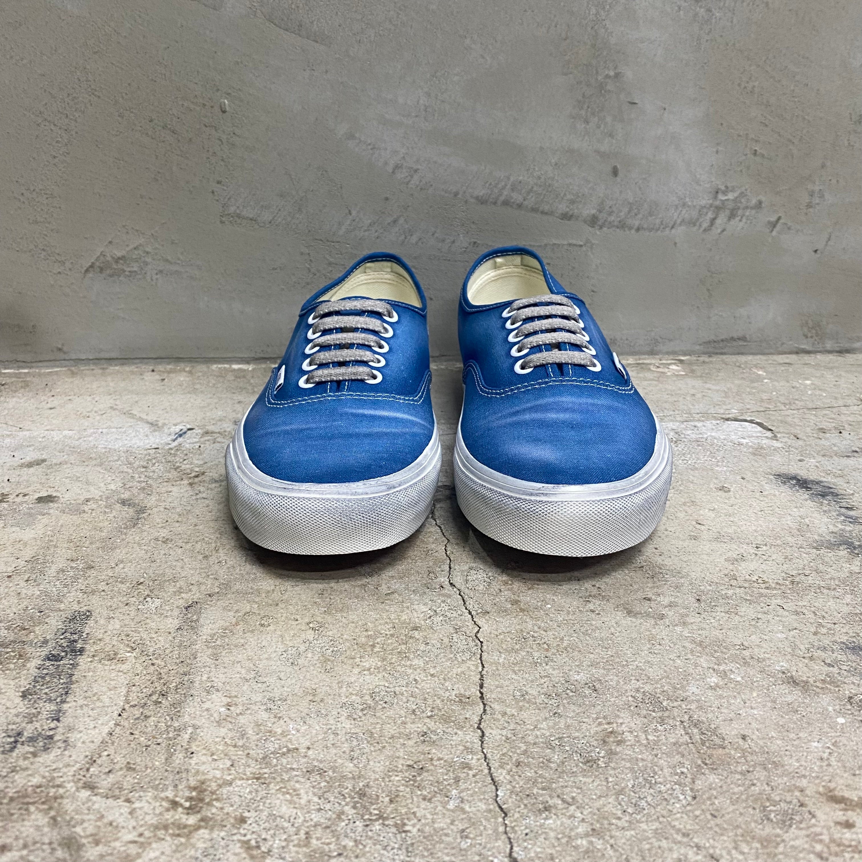 Authentic -VANS CLASSIC LINE-