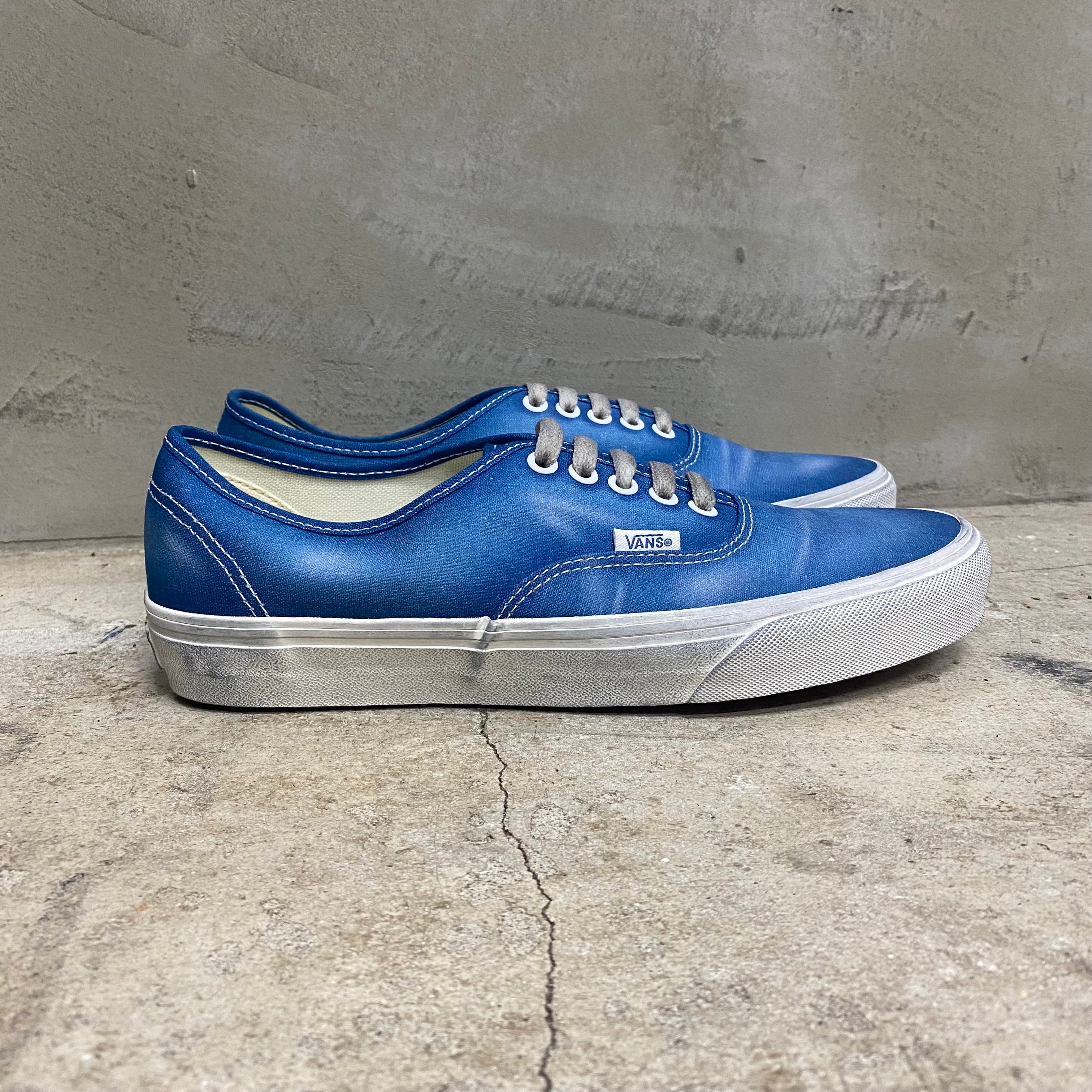 Authentic -VANS CLASSIC LINE-