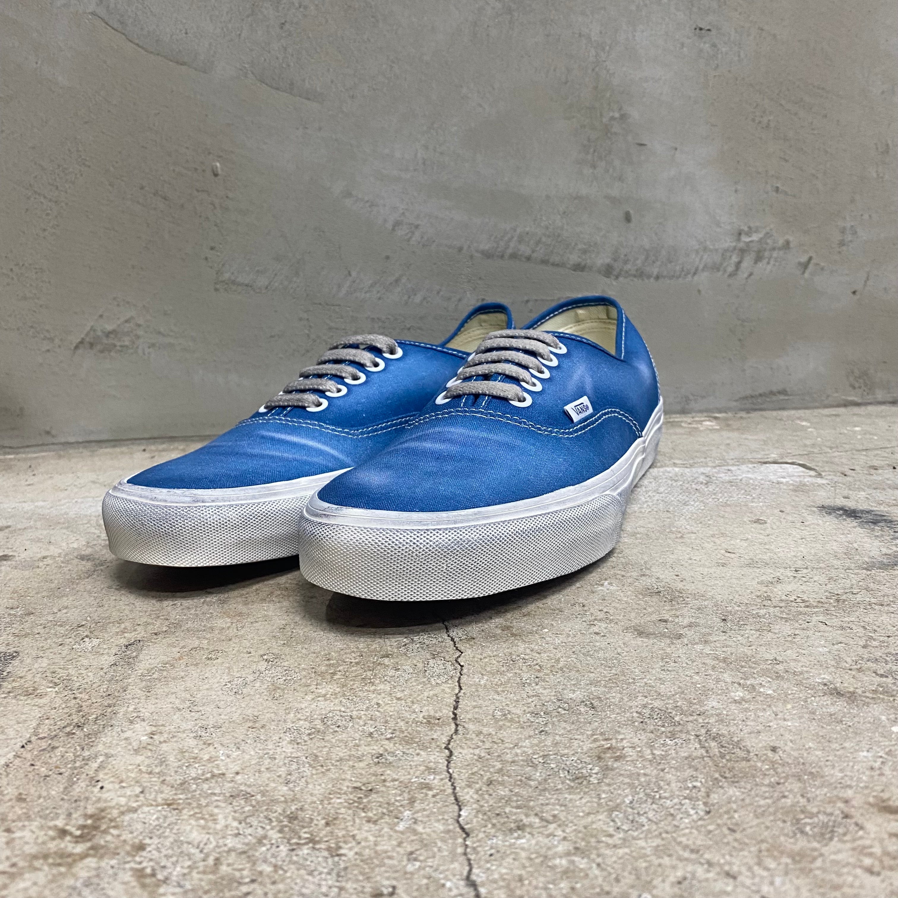 Authentic -VANS CLASSIC LINE-