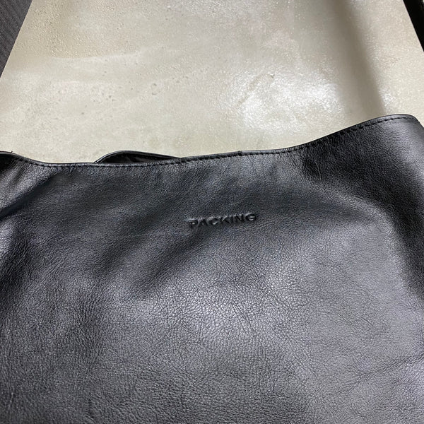 LEATHER MESSENGER  / PACKING