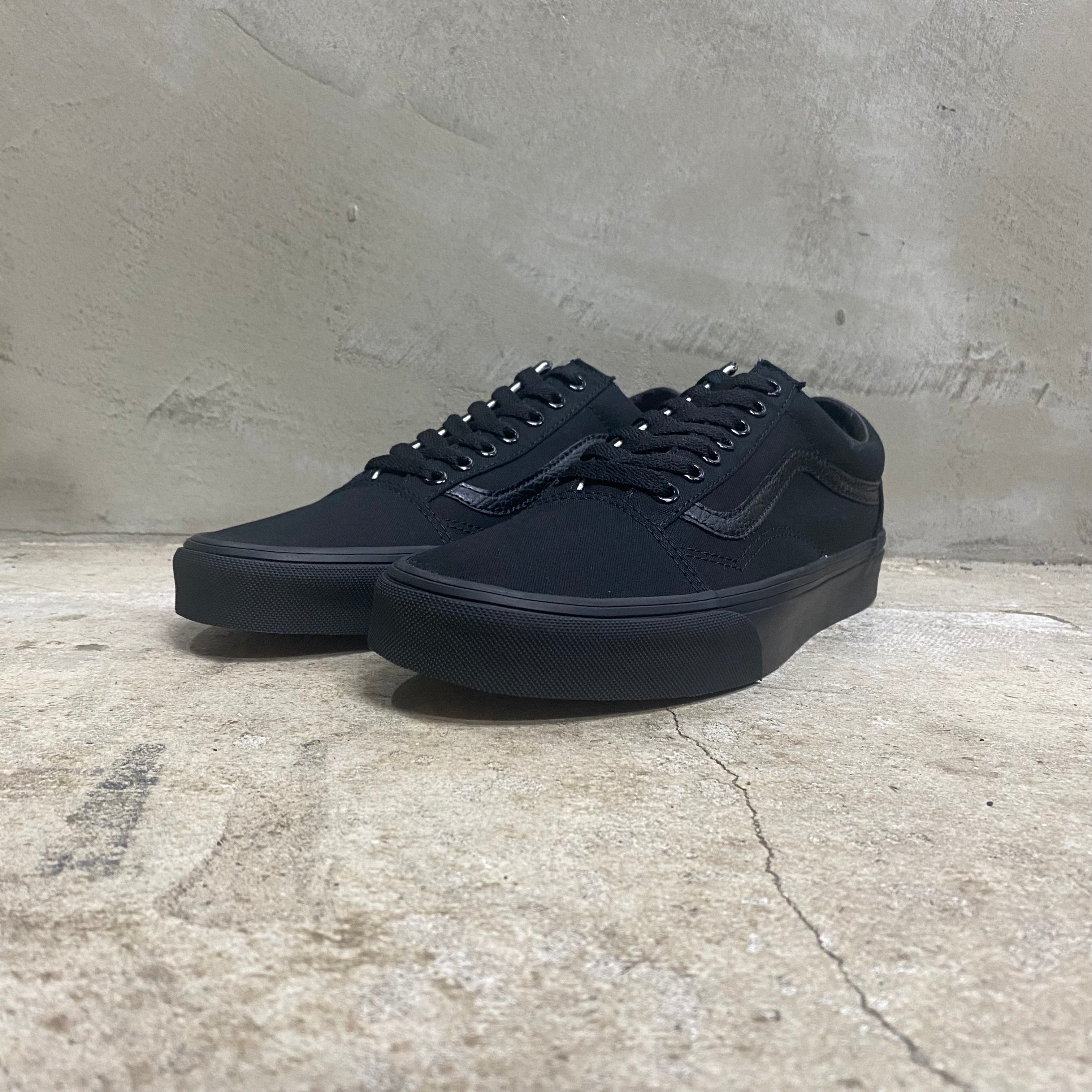 Old Skool " BLACK SOLE " -VANS CLASSIC LINE-